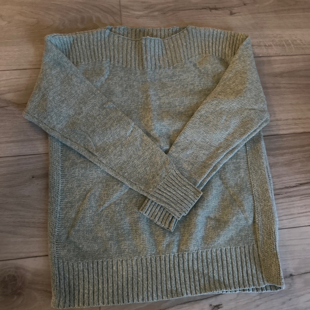 Time and TRU sweater blueish green size:small NWOT